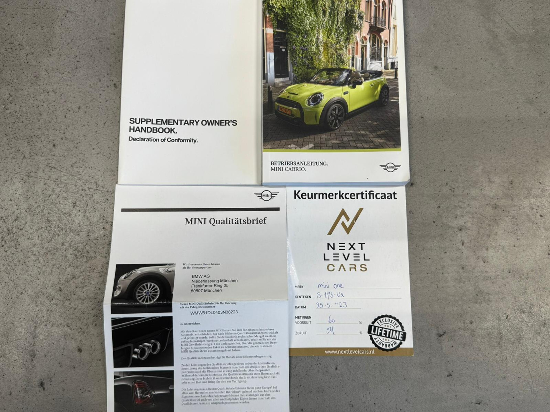 44880210-46.jpg