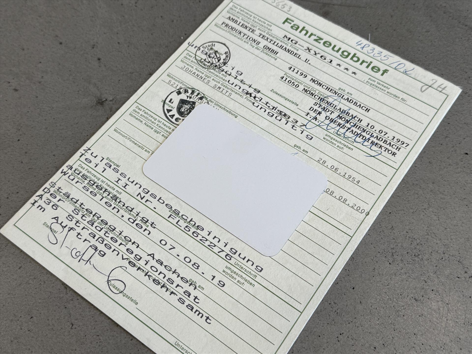 45187610-5.jpg