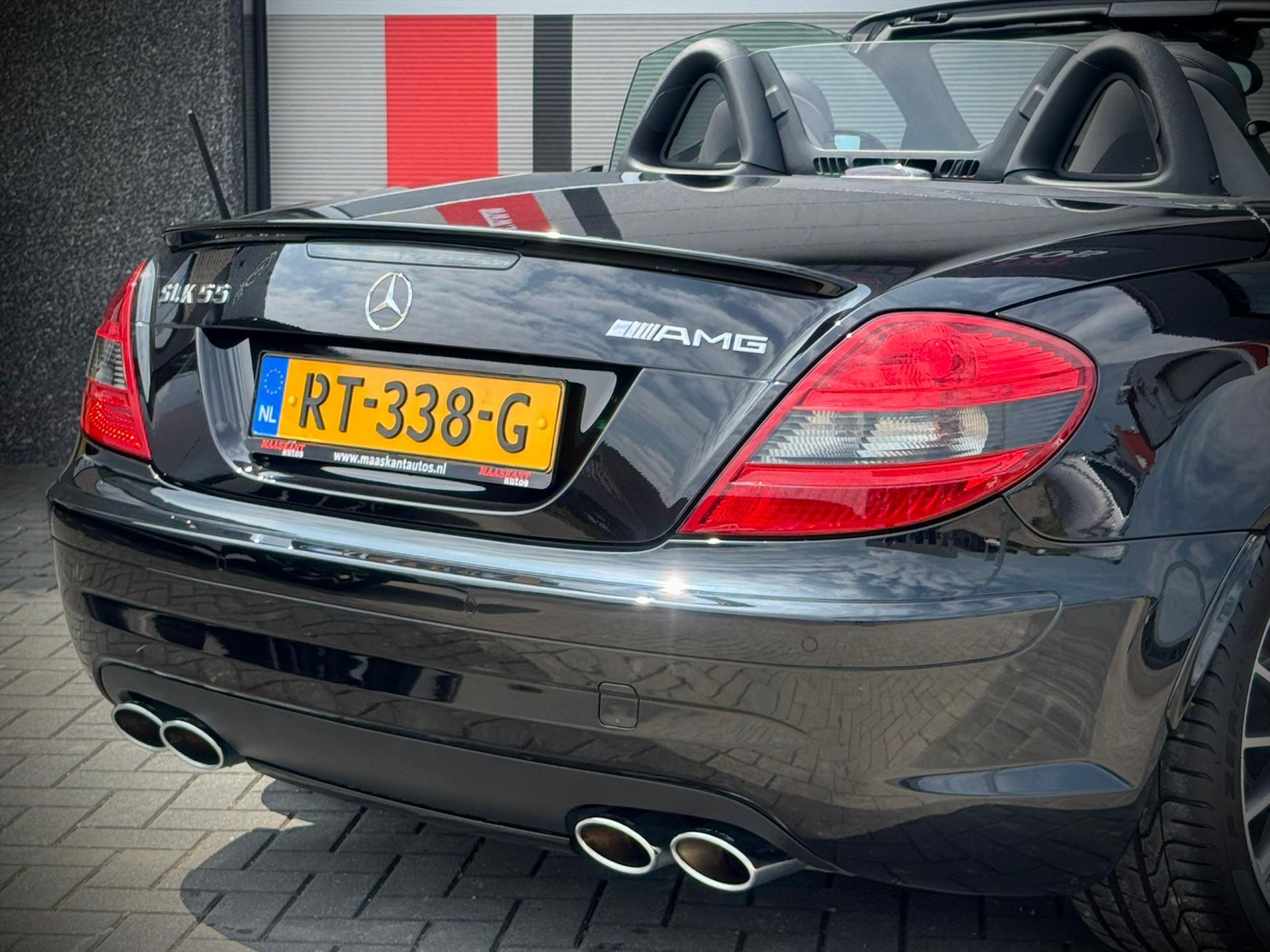 45574262-10.jpg