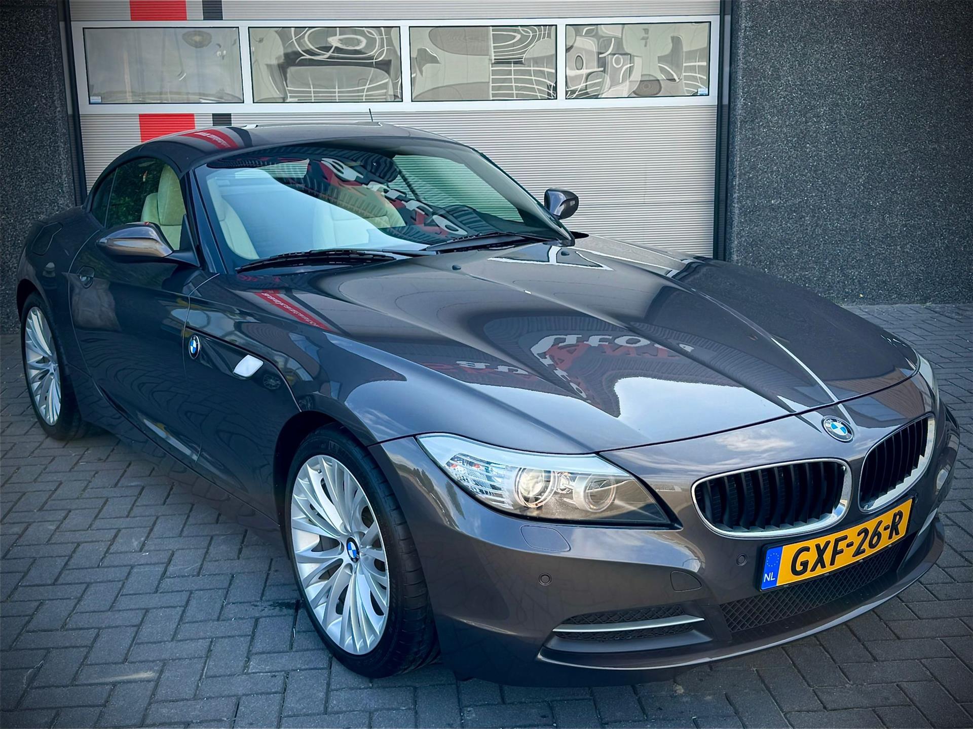 45872748-7.jpg