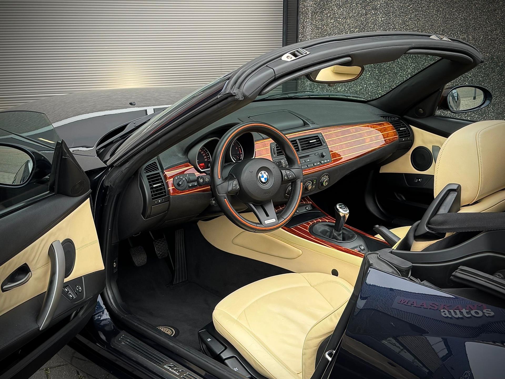 46008775-29.jpg