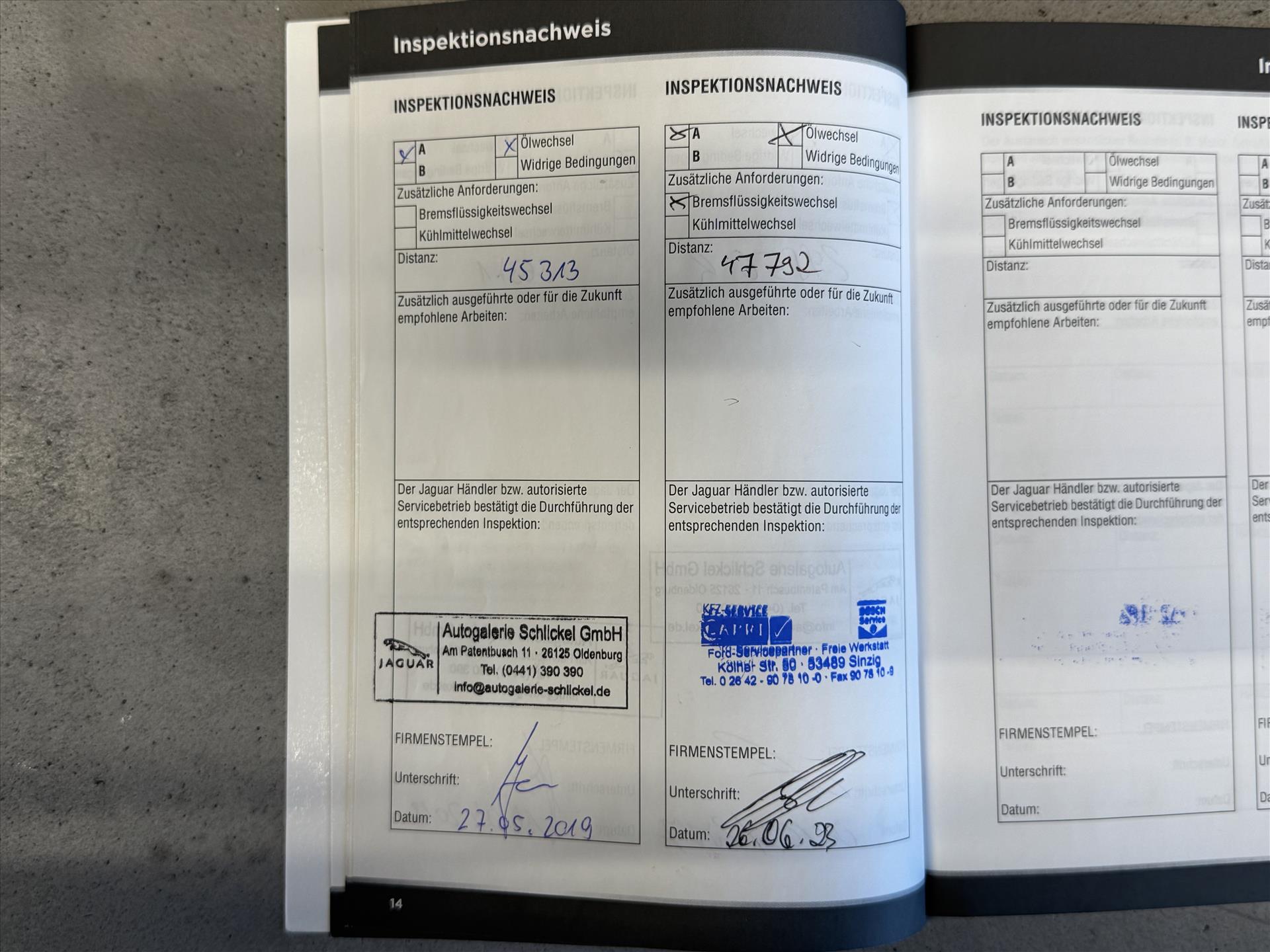 46246390-5.jpg