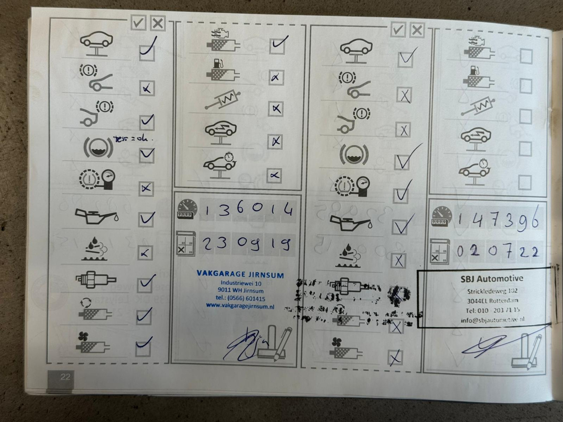 47342916-44.jpg