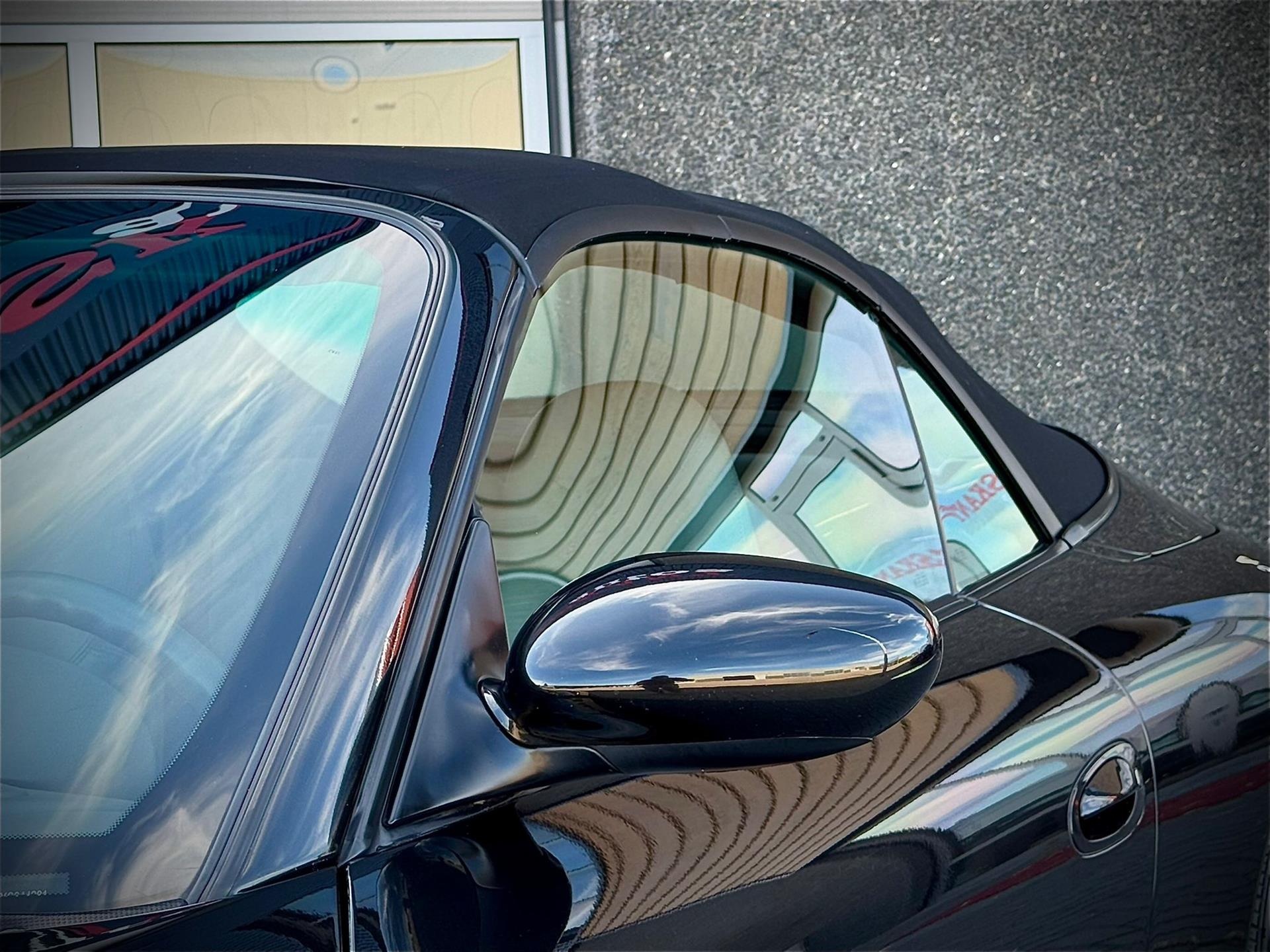 47756709-8.jpg