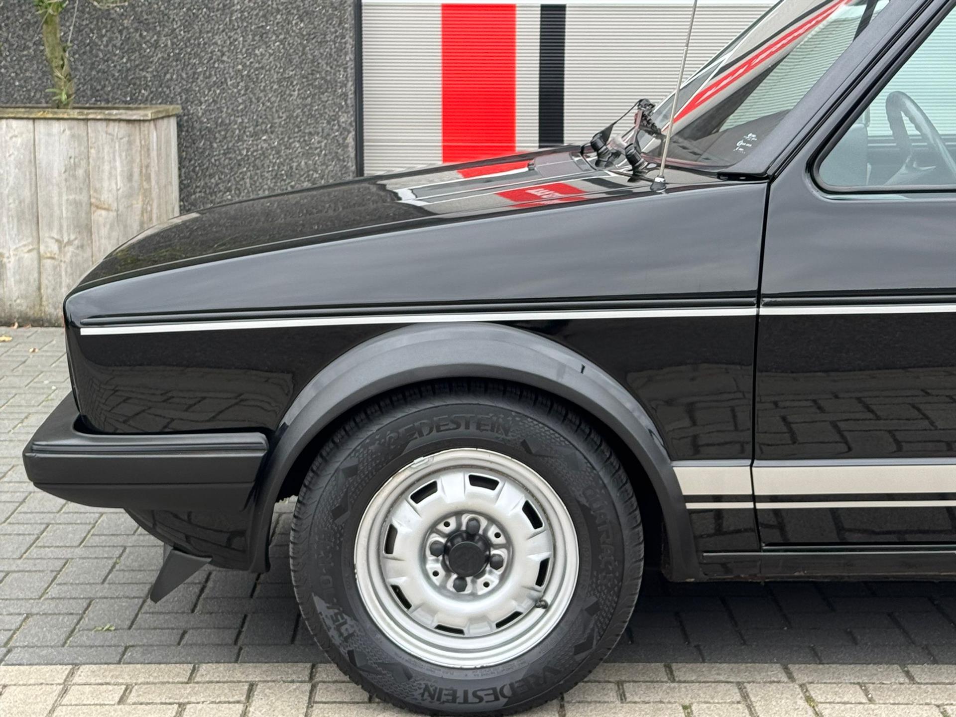 47989034-4.jpg