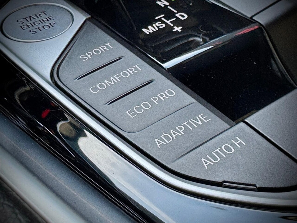 57554878-18.jpg